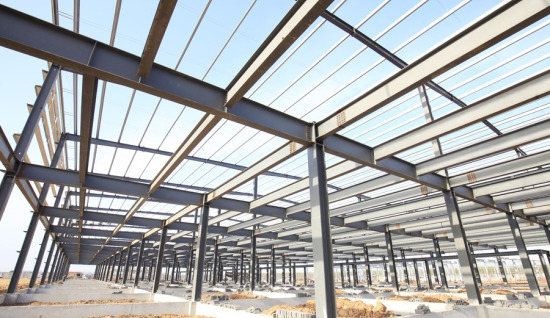 Çelik Konstrüksiyon Yapılar Neden Tercih Ediliyor? Dayanıklılık, Hız ve Ekonomik Avantajlar